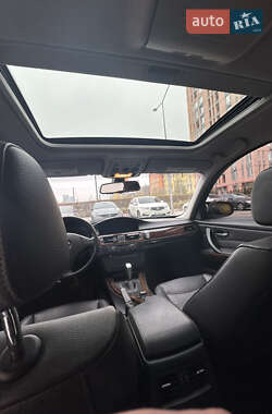 Седан BMW 3 Series 2011 в 