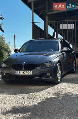 Седан BMW 3 Series 2013 в Павлограді