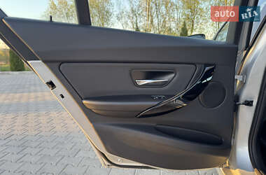 Седан BMW 3 Series 2017 в 
