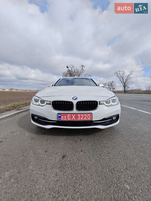 Седан BMW 3 Series 2017 в Києві