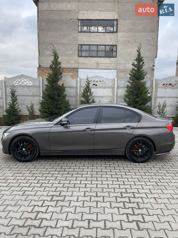 Седан BMW 3 Series 2012 в Могилев-Подольске фото 4 Седан BMW 3 Series 2012 в Могилев-Подольске