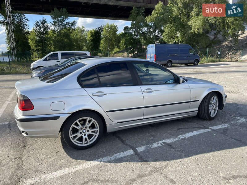Седан BMW 3 Series 2001 в Києві