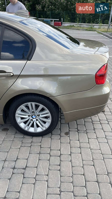 Седан BMW 3 Series 2006 в Києві