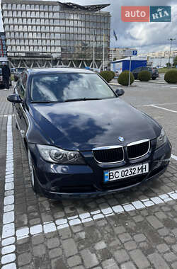 Седан BMW 3 Series 2006 в Львове