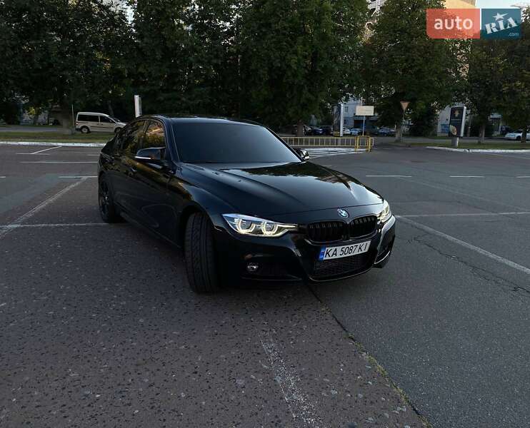 Седан BMW 3 Series 2015 в Львове