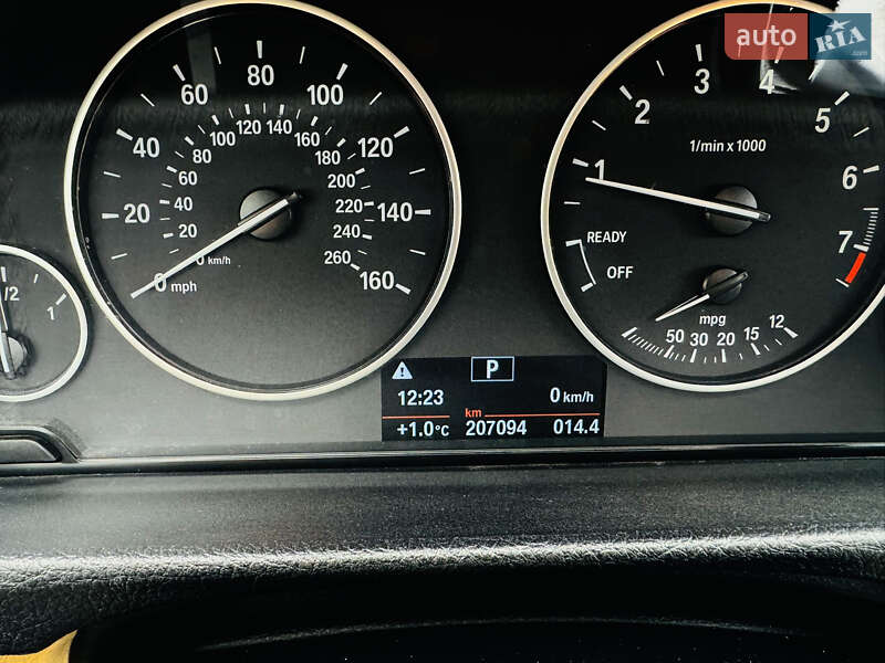 Седан BMW 3 Series 2013 в Черновцах