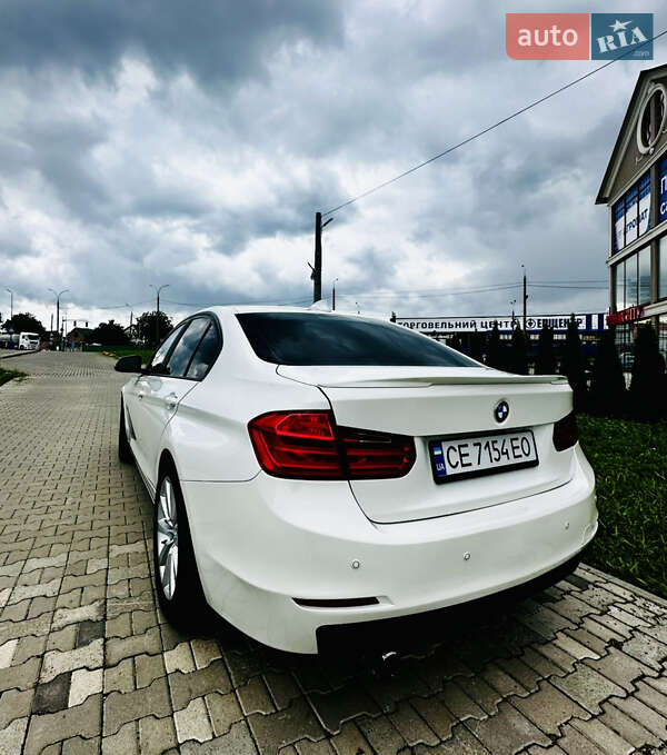 Седан BMW 3 Series 2013 в Черновцах