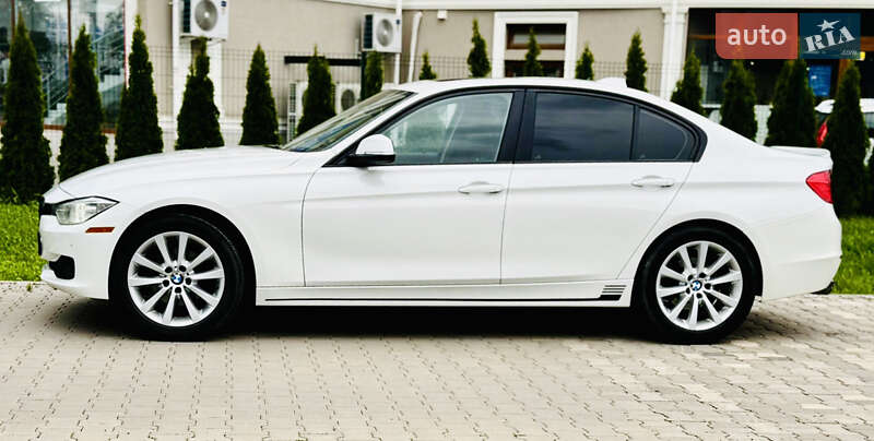 Седан BMW 3 Series 2013 в Черновцах