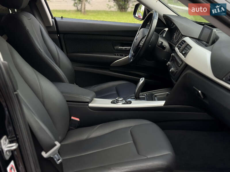 Седан BMW 3 Series 2015 в Киеве