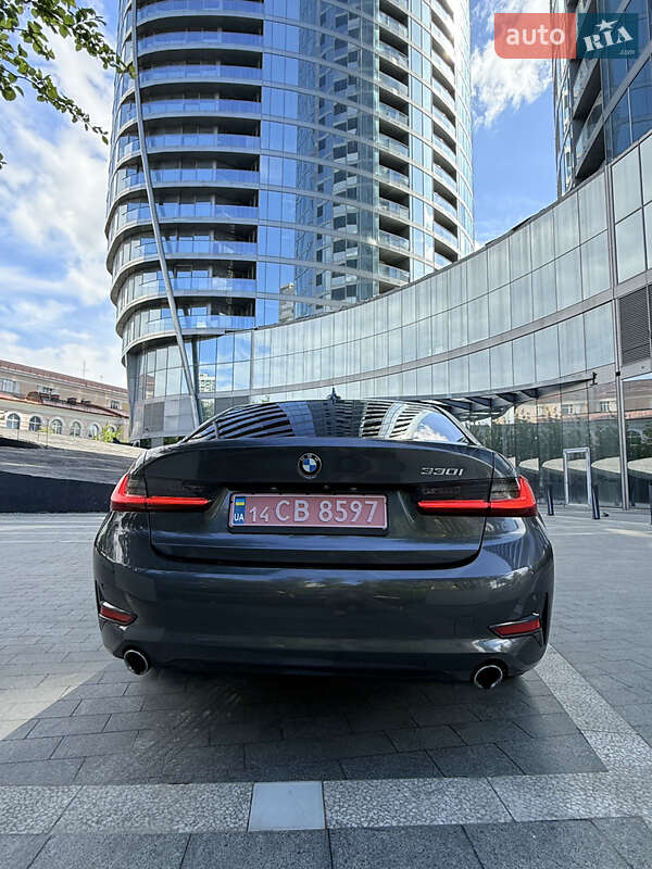 Седан BMW 3 Series 2019 в Києві