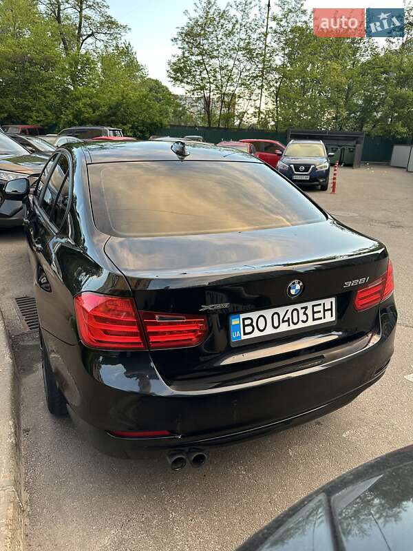 Седан BMW 3 Series 2012 в Киеве