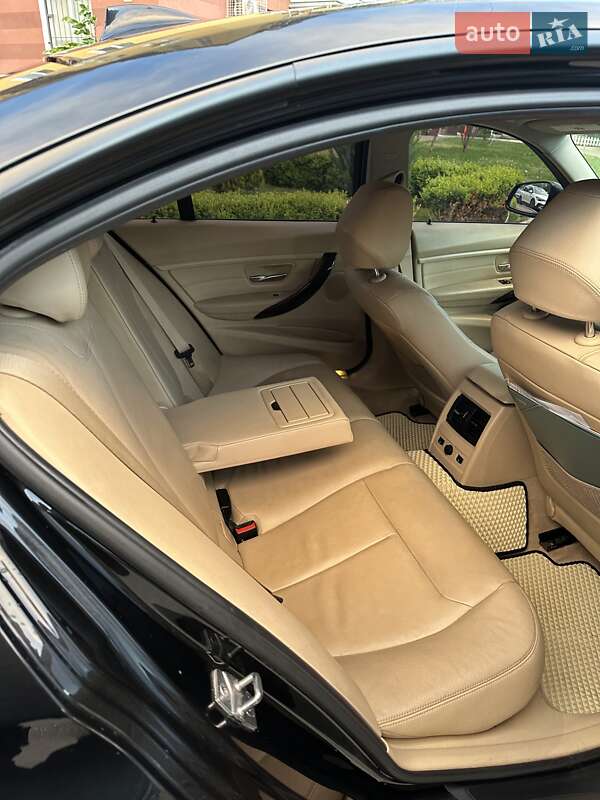 Седан BMW 3 Series 2012 в Киеве