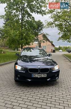 Седан BMW 3 Series 2013 в Львові