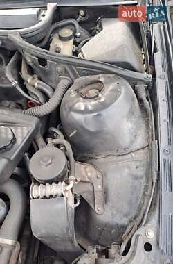 Седан BMW 3 Series 2000 в 