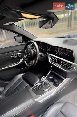 Седан BMW 3 Series 2019 в 
