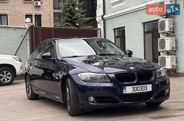 Седан BMW 3 Series 2011 в Киеве