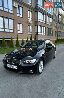 Купе BMW 3 Series 2010 в Житомире