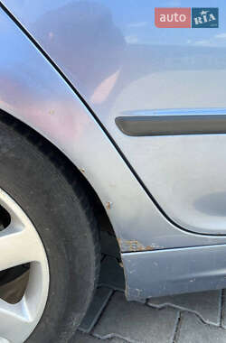 Седан BMW 3 Series 2001 в 