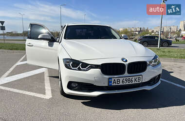 Седан BMW 3 Series 2015 в 