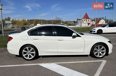 Седан BMW 3 Series 2015 в 