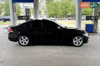 Седан BMW 3 Series 2012 в 