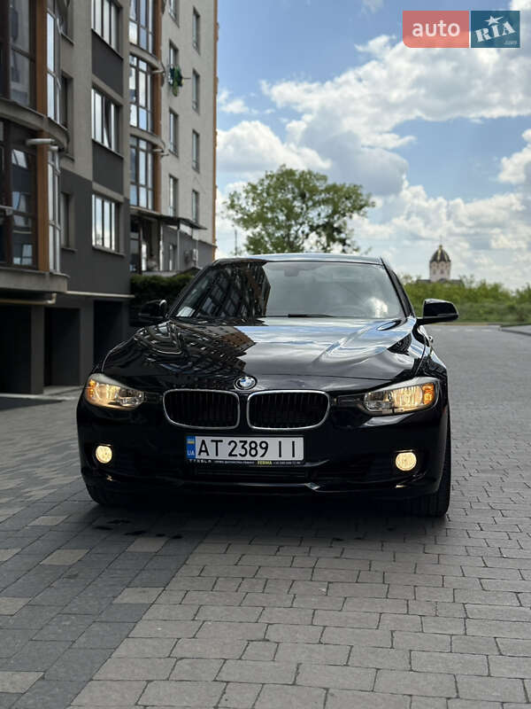 Седан BMW 3 Series 2013 в Ивано-Франковске