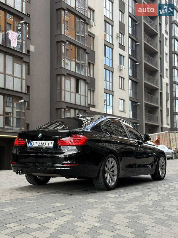 Седан BMW 3 Series 2013 в Ивано-Франковске