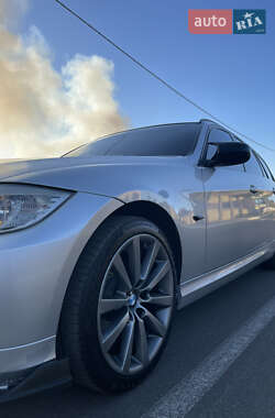 Универсал BMW 3 Series 2010 в 