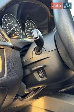 Седан BMW 3 Series 2012 в 