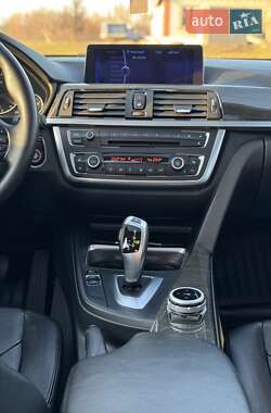 Седан BMW 3 Series 2012 в 