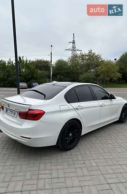 Седан BMW 3 Series 2014 в 