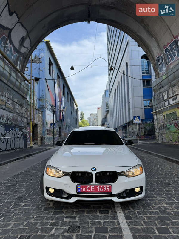 Седан BMW 3 Series 2014 в Одессе