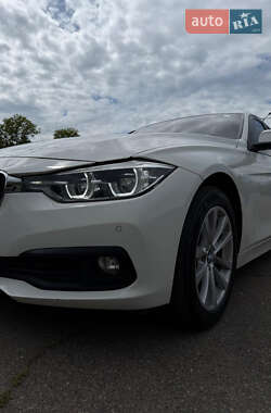 Седан BMW 3 Series 2016 в 