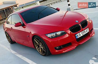 Купе BMW 3 Series 2009 в Києві