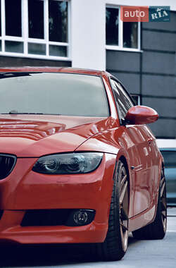 Купе BMW 3 Series 2009 в Киеве