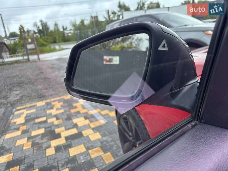 Седан BMW 3 Series 2012 в Львові