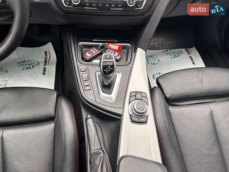 Седан BMW 3 Series 2012 в Львові