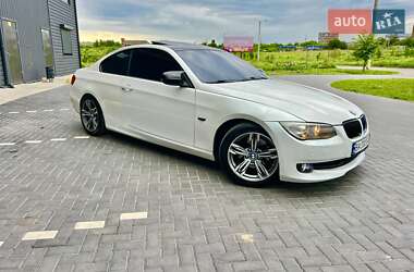 Купе BMW 3 Series 2012 в 