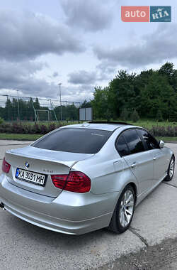 Седан BMW 3 Series 2010 в 