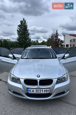 Седан BMW 3 Series 2010 в 