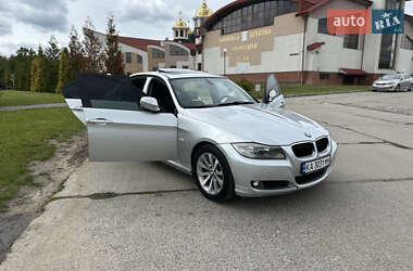 Седан BMW 3 Series 2010 в 