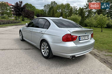 Седан BMW 3 Series 2010 в 