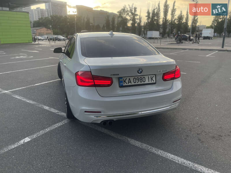 Седан BMW 3 Series 2015 в Києві фото 24 Седан BMW 3 Series 2015 в Києві