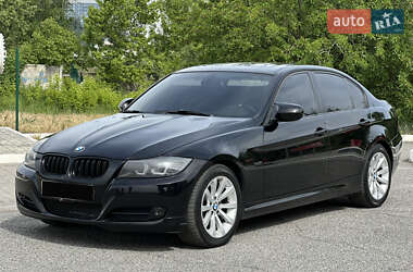 BMW 3 Series 2011