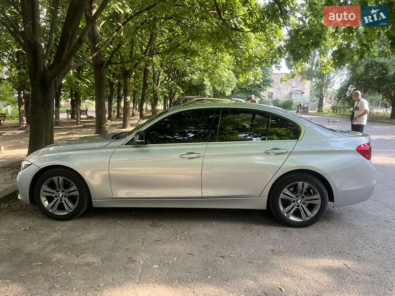Седан BMW 3 Series 2016 в Днепре