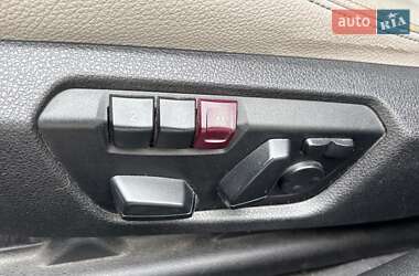 Седан BMW 3 Series 2012 в 