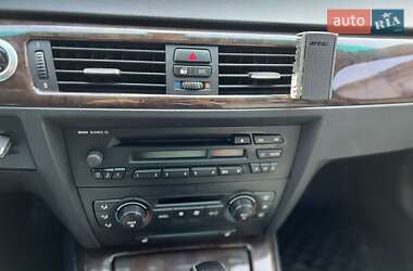 Седан BMW 3 Series 2005 в 
