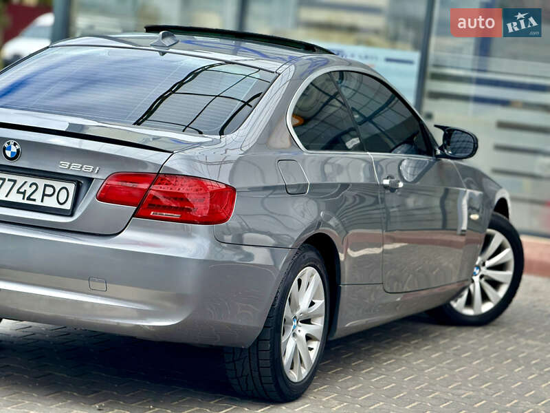 Купе BMW 3 Series 2012 в Одессе