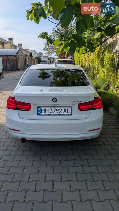 Седан BMW 3 Series 2017 в Одессе