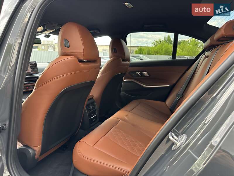 Седан BMW 3 Series 2024 в Харькове